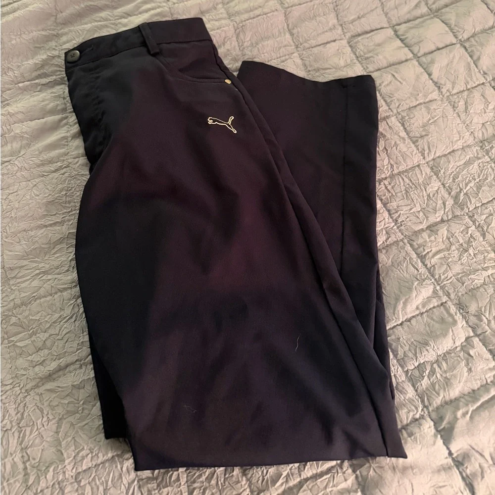 Puma Boys Navy Golf Pants.  Boys size Large